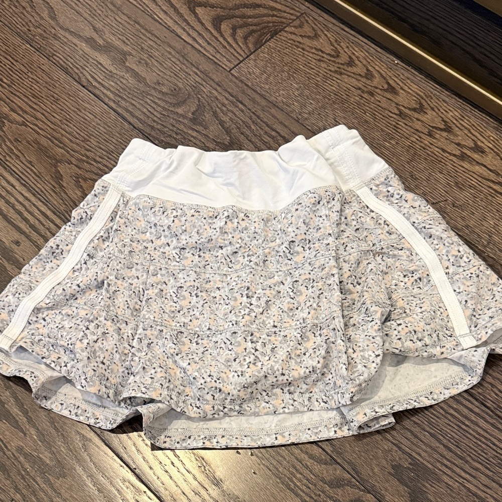 Lululemon floral print skirt